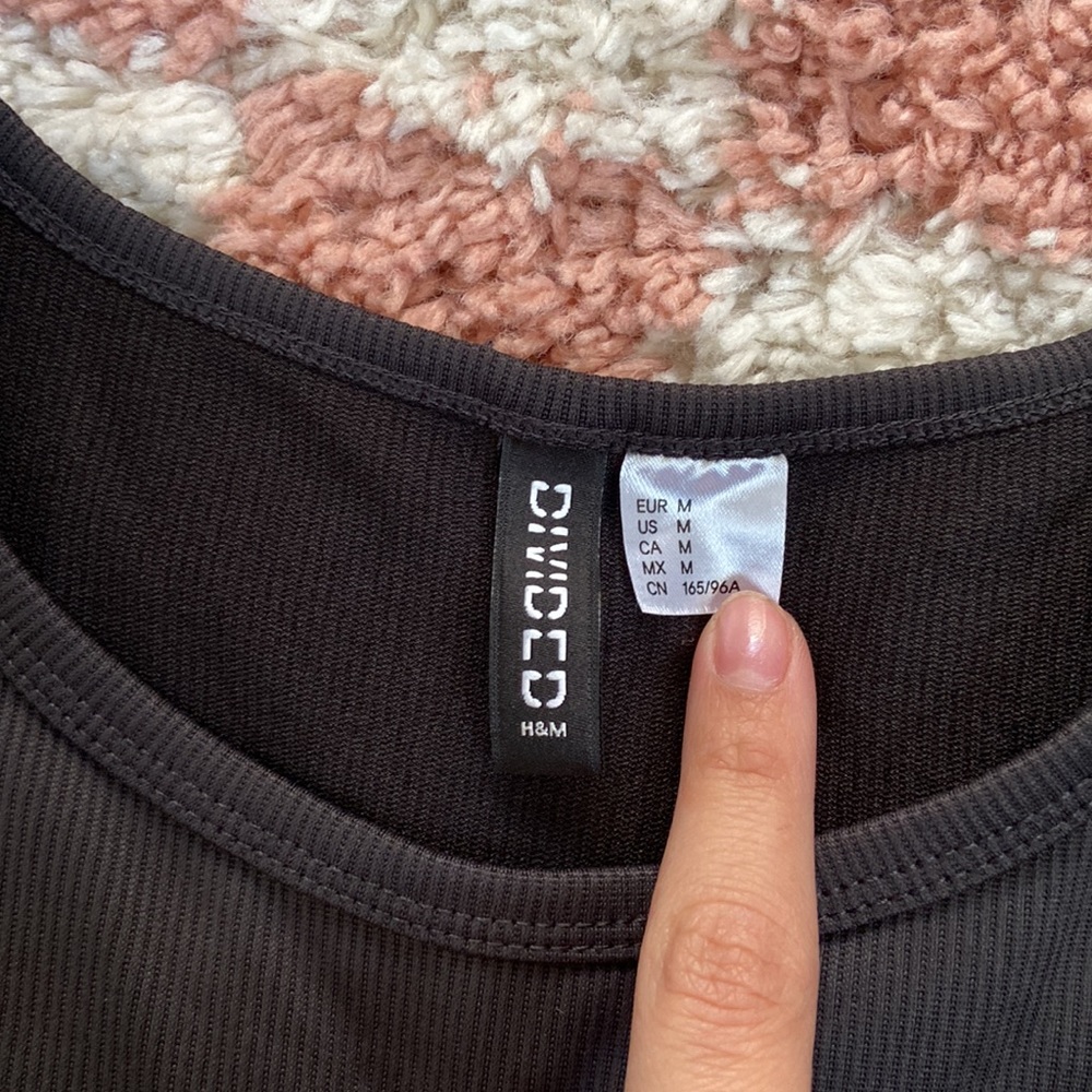 Wrap Around Ribbed Tank - Picture 2 of 3